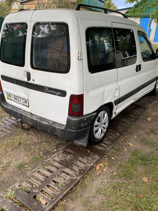 Пежо Партнер 2000 року