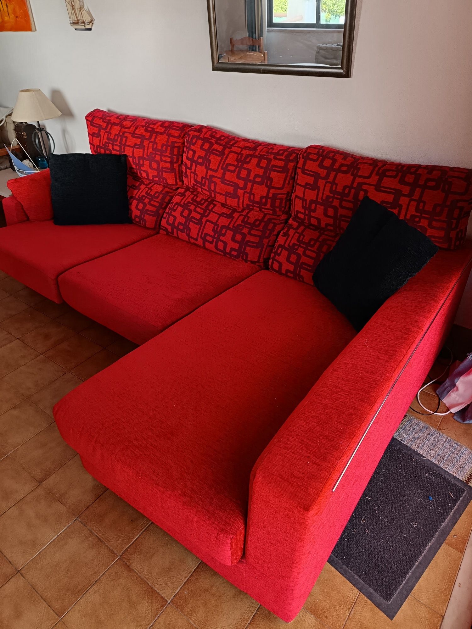Sofá com Chaise-Longue