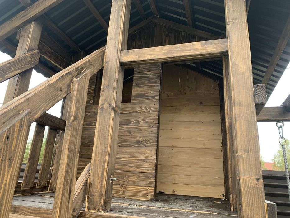 Дитячий майданчик, розважальний майданчик для дітей, будиночок