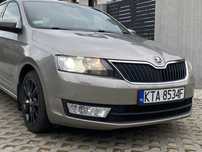 Skoda rapid polski salon xenon podgrzewanie tempomat climatronic warto