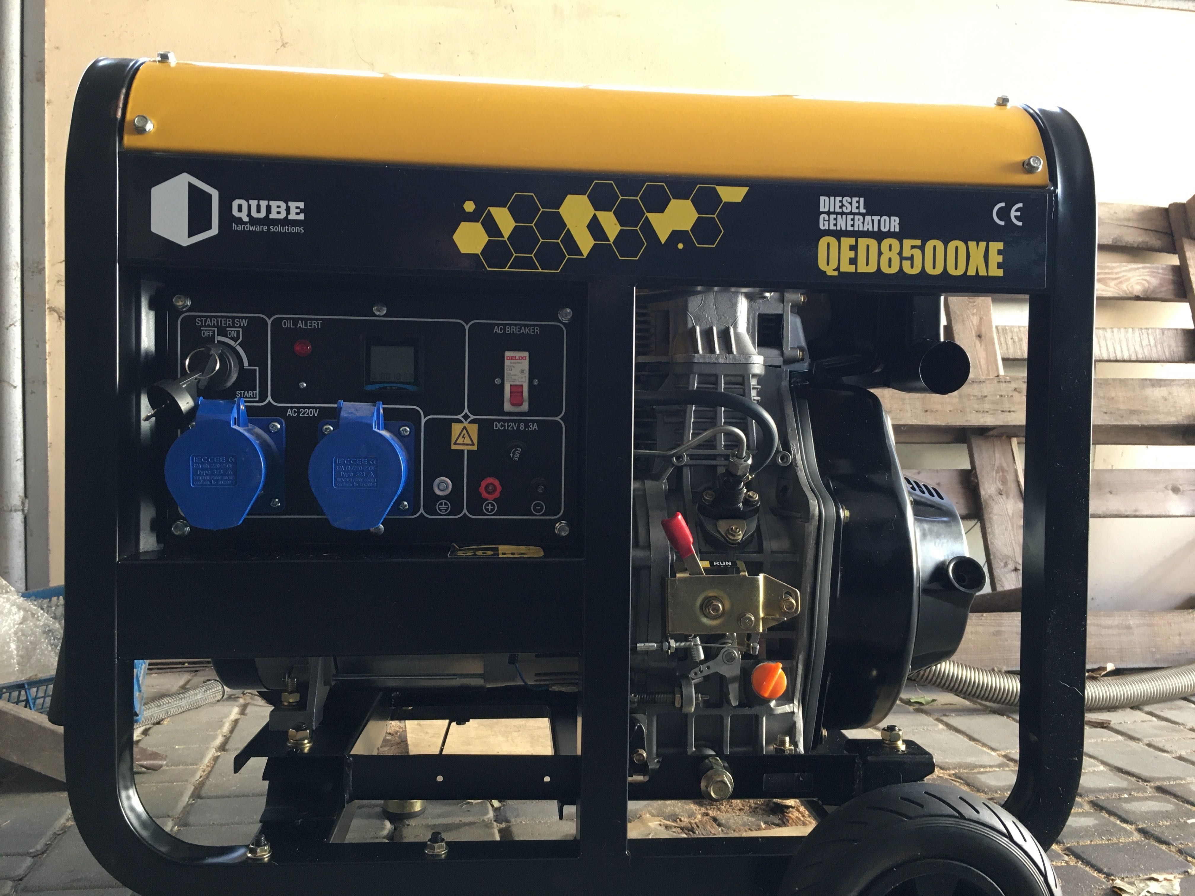 Дизельний генератор 7 кВт QUBE QED 8500 XE