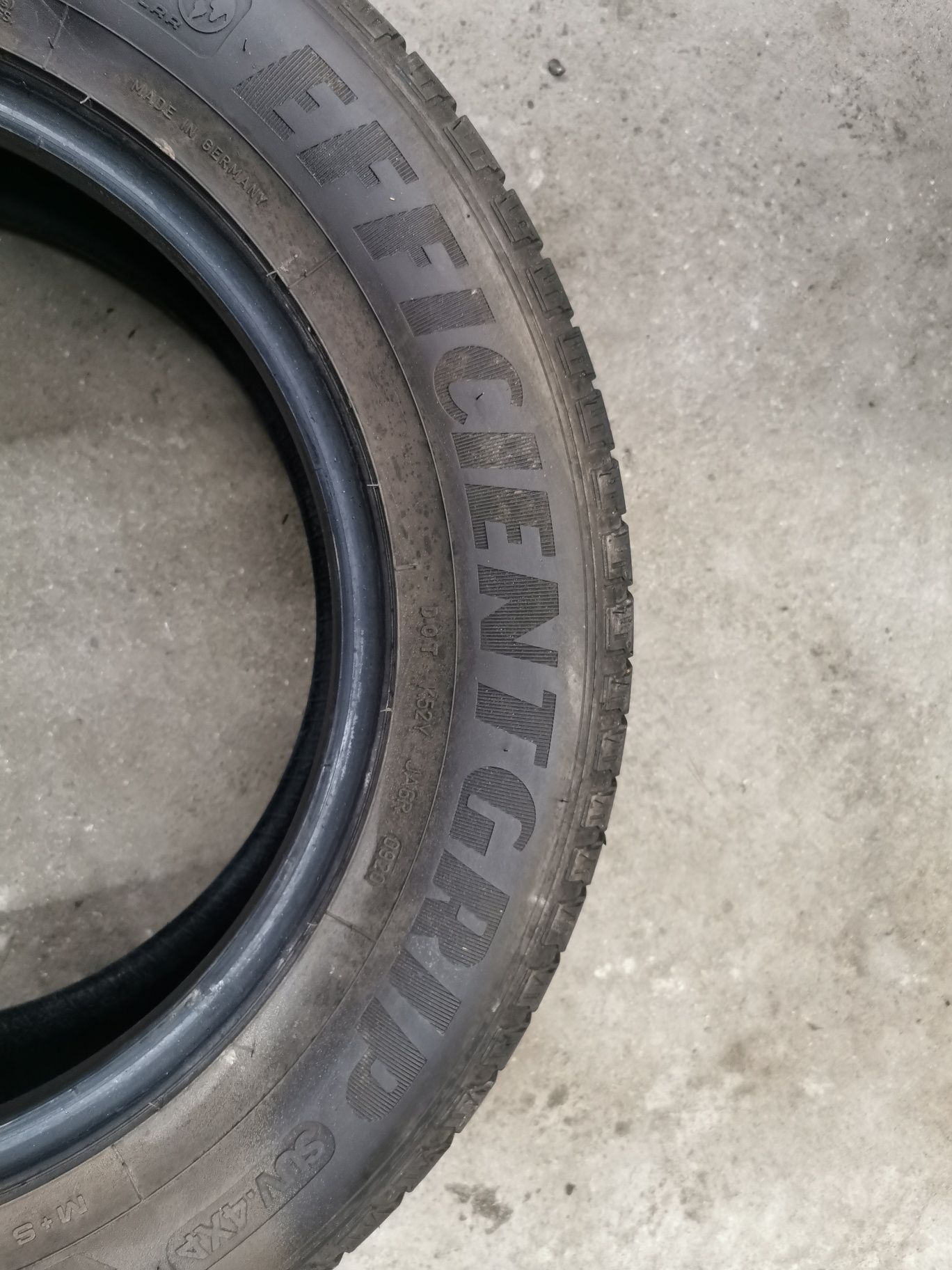 Komplet opon 225/65R17 102H Goodyear EFFICIENT GRIP 2020rok