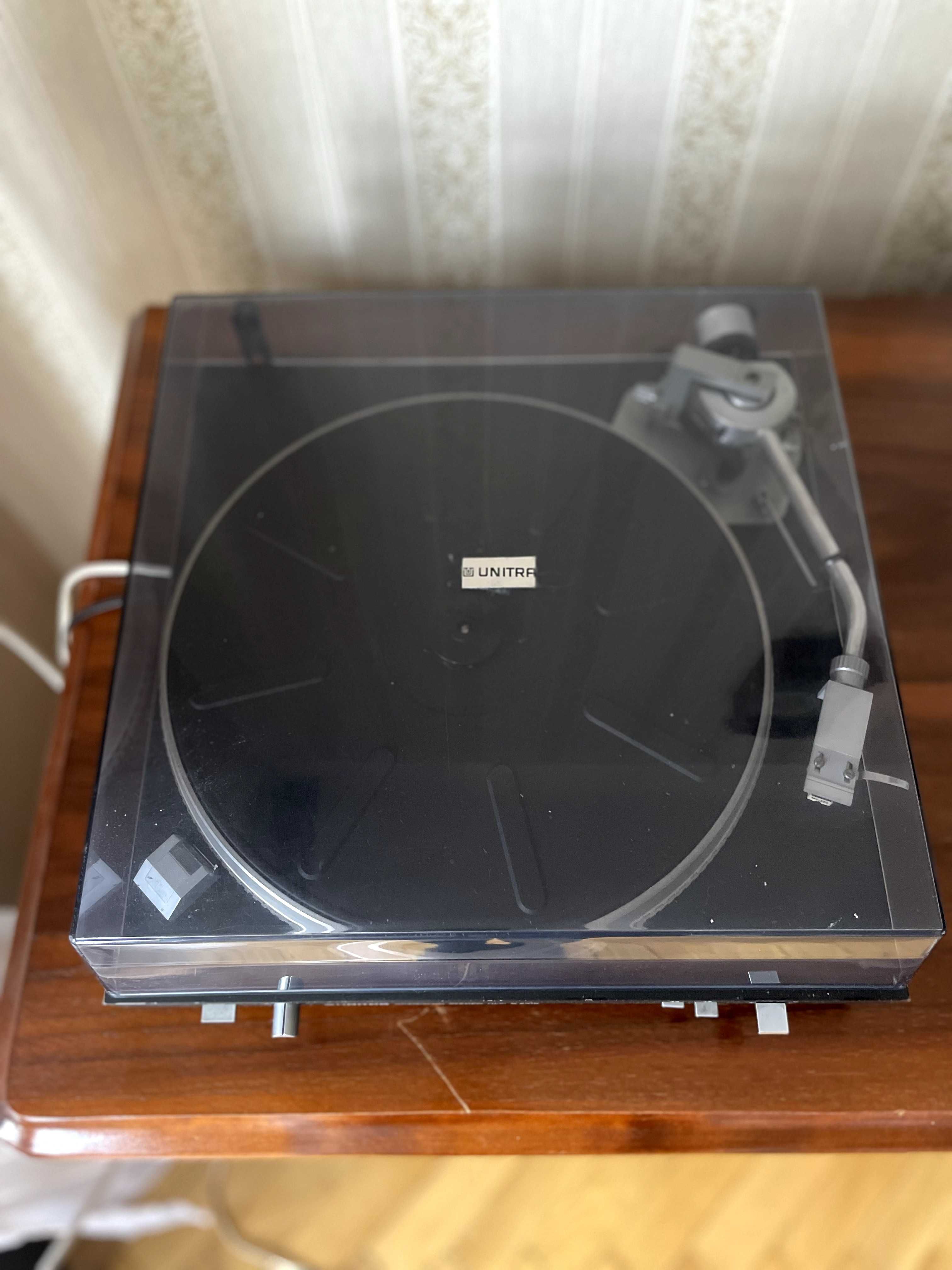 Unitra (Gramofon G‑8010 + Amplituner Tosca 303 [radio]) + kolumny Sony