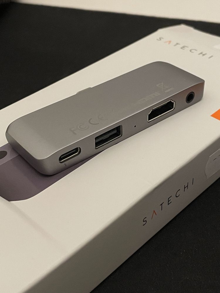 Hub przejściówka do maca Apple NOWA