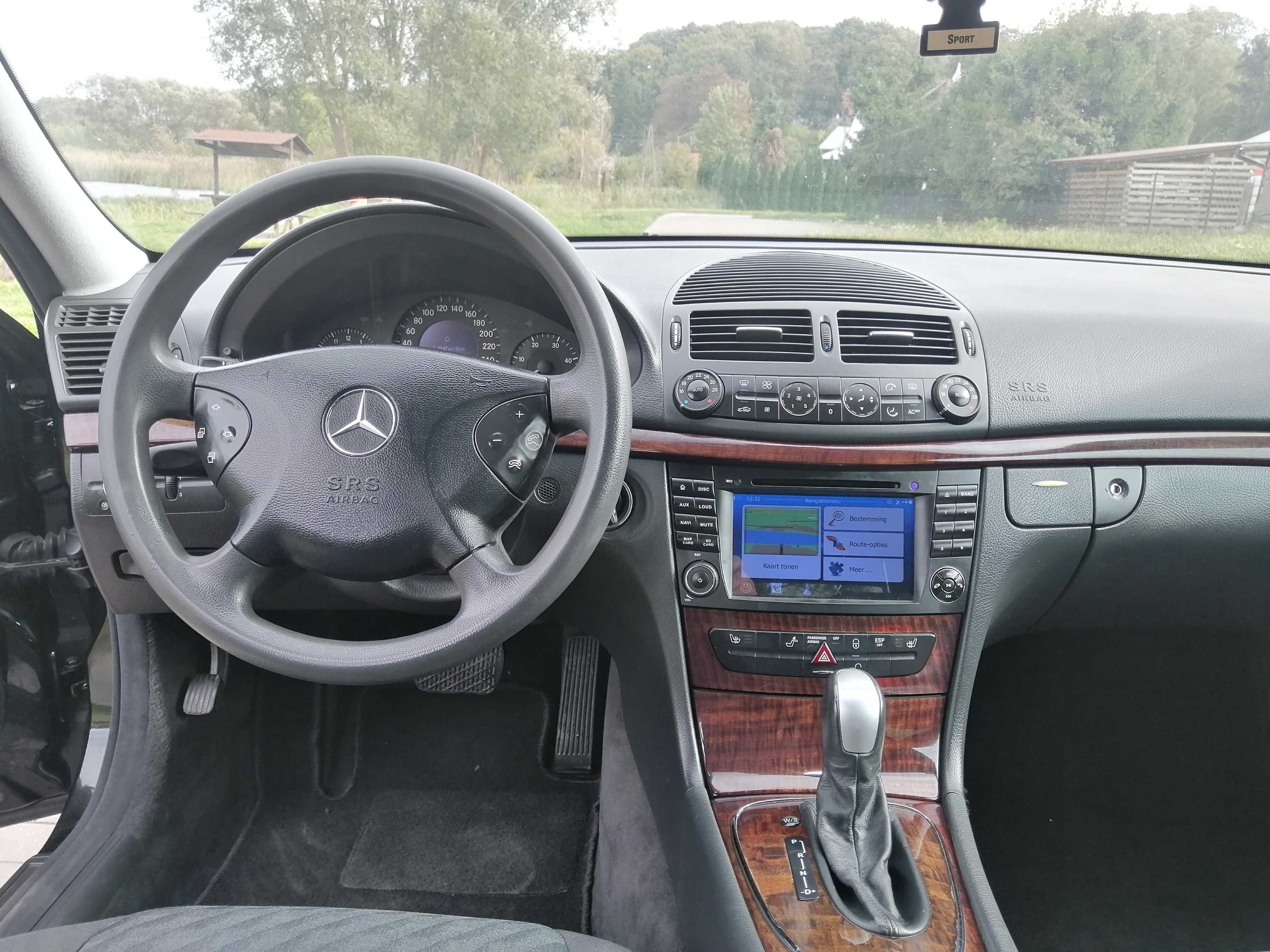 Mercedes-Benz E220 2,2CDI/Klima /Alu/Navi/