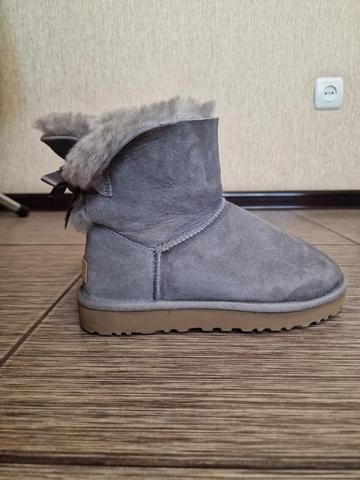теплі, повністю натуральні угги UGG,