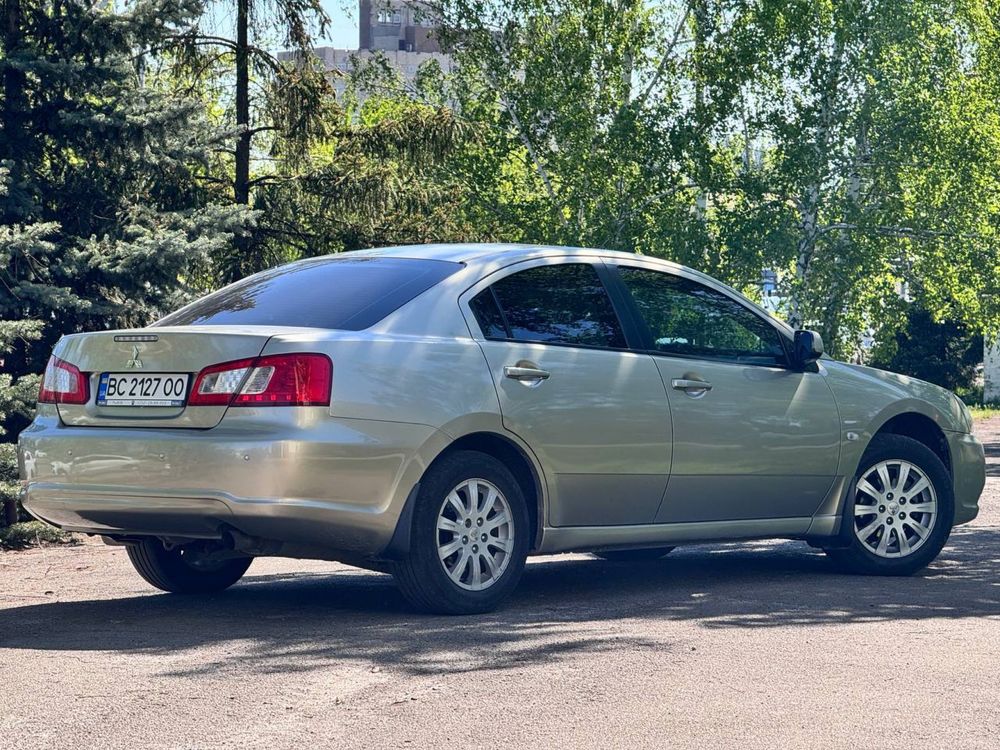 Mitsubishi galant 2008