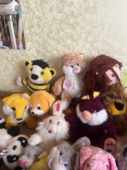 Мʼякі іграшки по 30