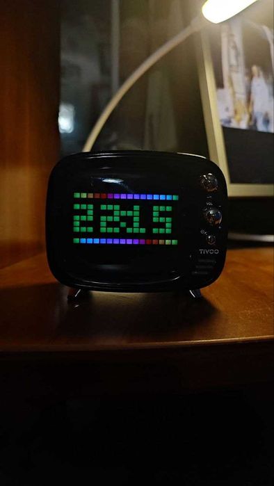 Блютуз колонка з екраном TIVOO Pixel Wireless Bluetooth