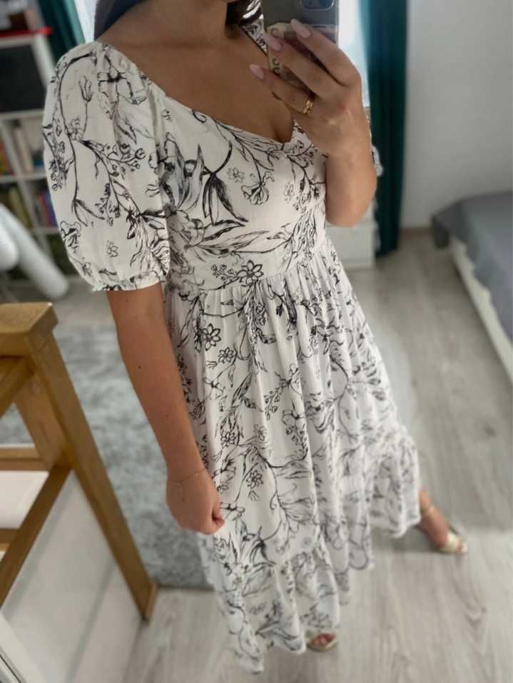 Reserved sliczna biala sukienka w kwiaty z wiskozy M