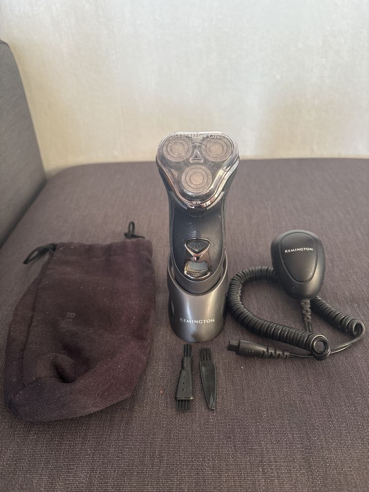 Golarka / maszynka do golenia REMINGTON R7130 TITANIUM360 Flex & Pivot