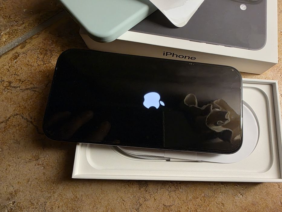 Iphone 16 128 bateria 100%