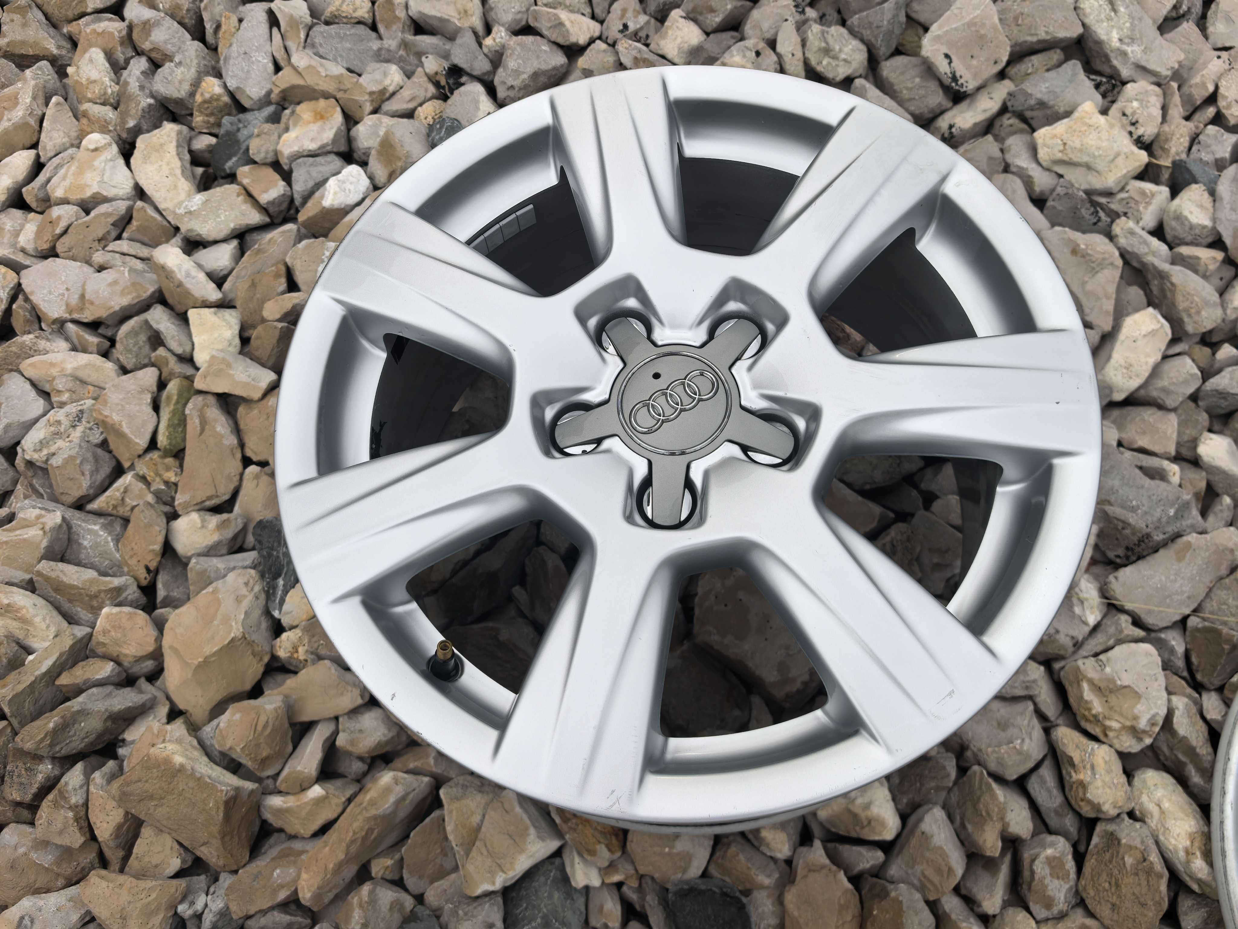 FELGI AUDI A3,A4, B6 B7 B8 i inne... 7,5 Jx16H2 ET45 5x112  STAN SUPER