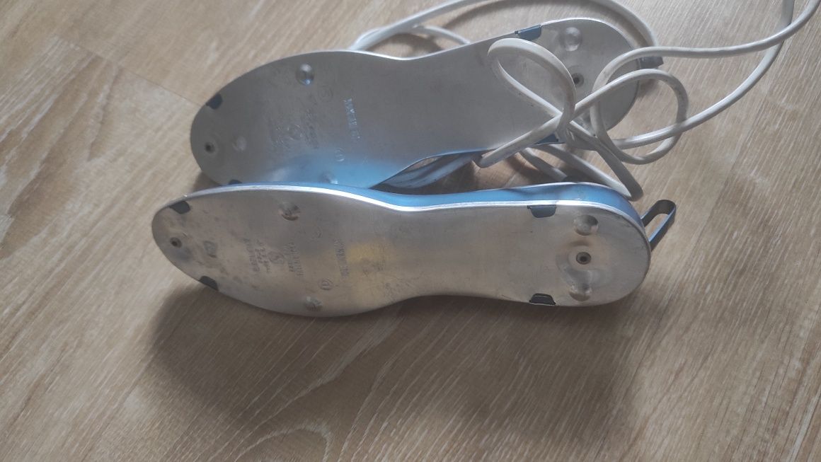 Elektryczna suszarka do obuwia