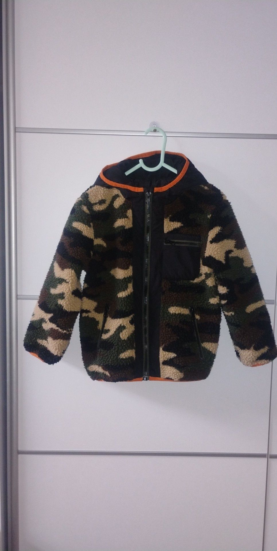 116 5-6l Primark kurtka polar moro