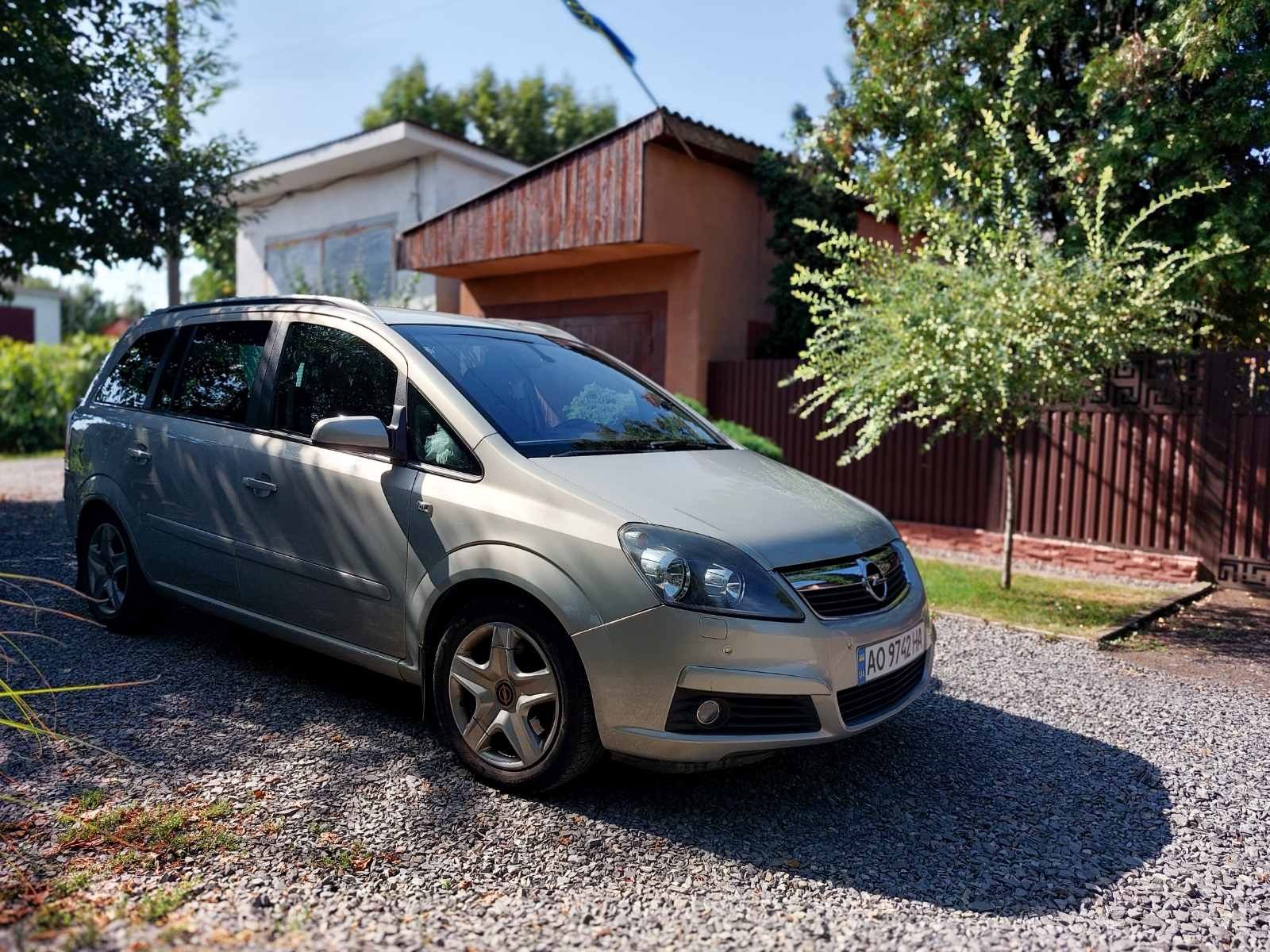 OpeL Zafira 2006