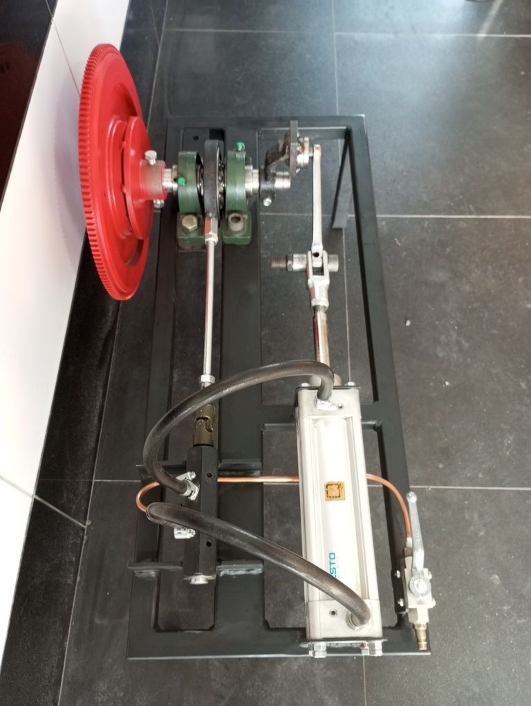 Silnik parowy model
