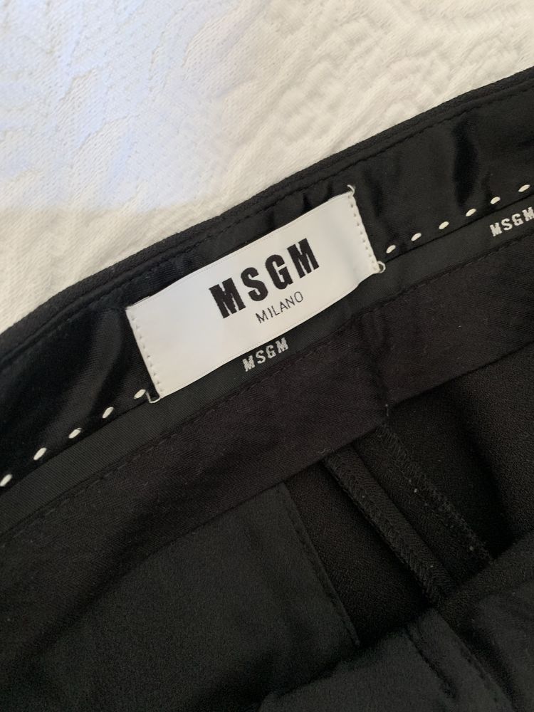 Eleganckie spodnie MSGM jak nowe.prosty fason