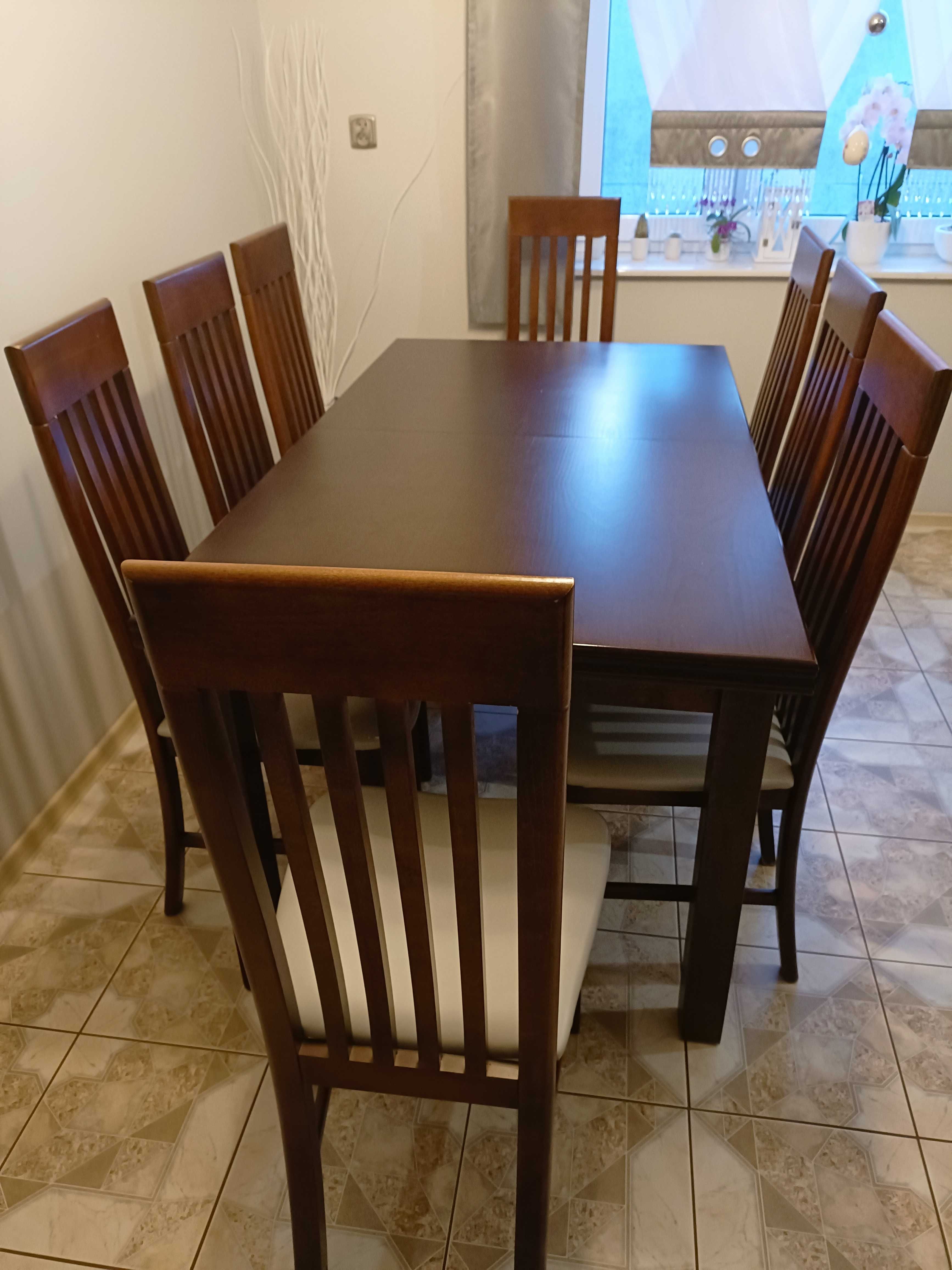 Stół rozkładany + 8 krzeseł