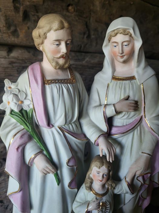 Święta Rodzina z biskwitu