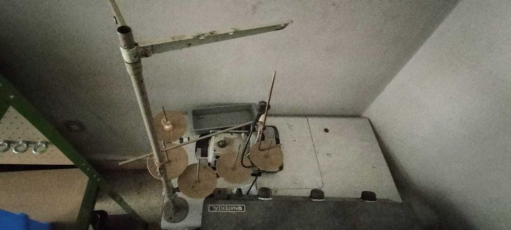 Máquina de costura  industrial