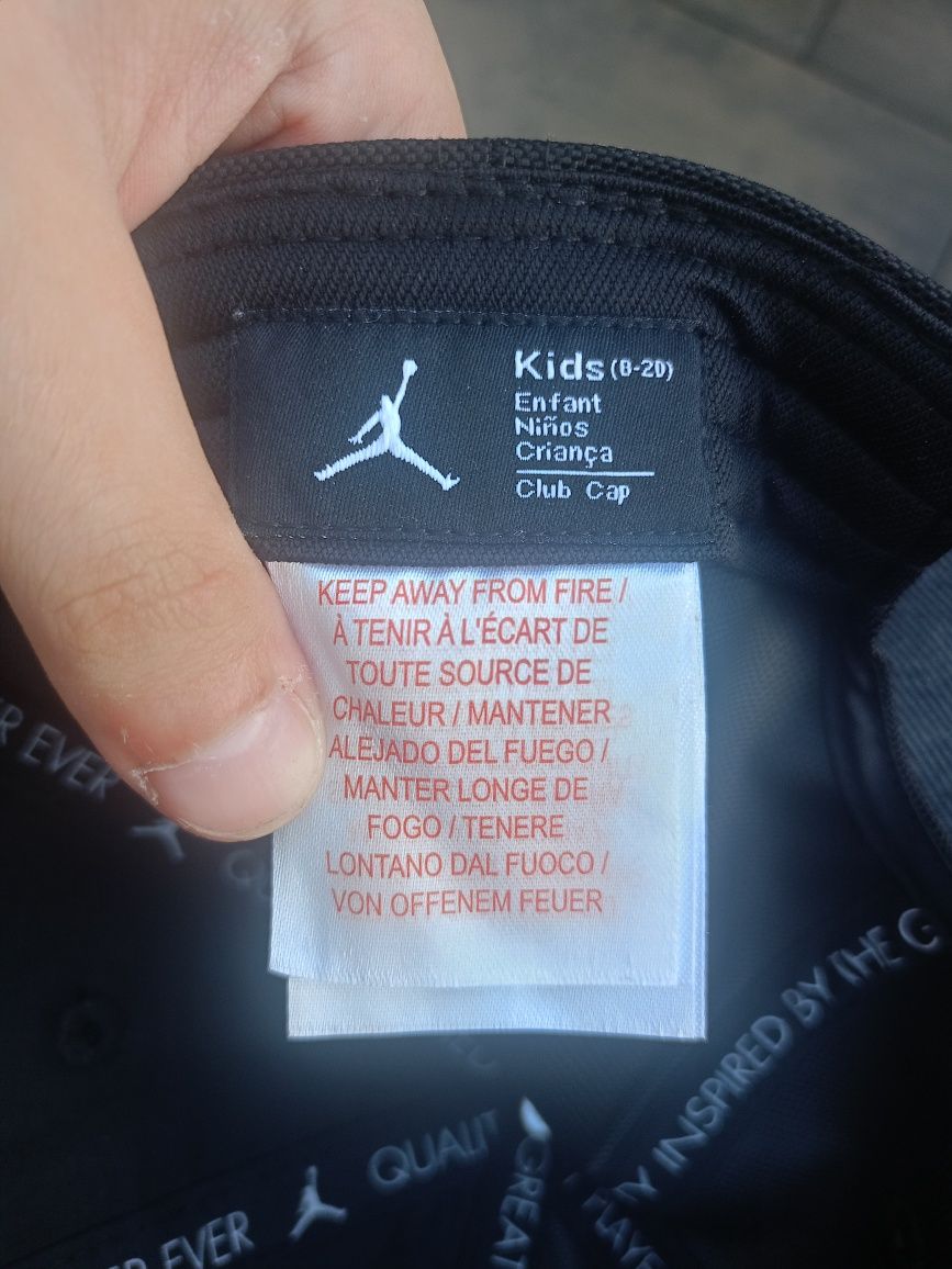 Czapka z daszkiem Jordan dla dzieci
