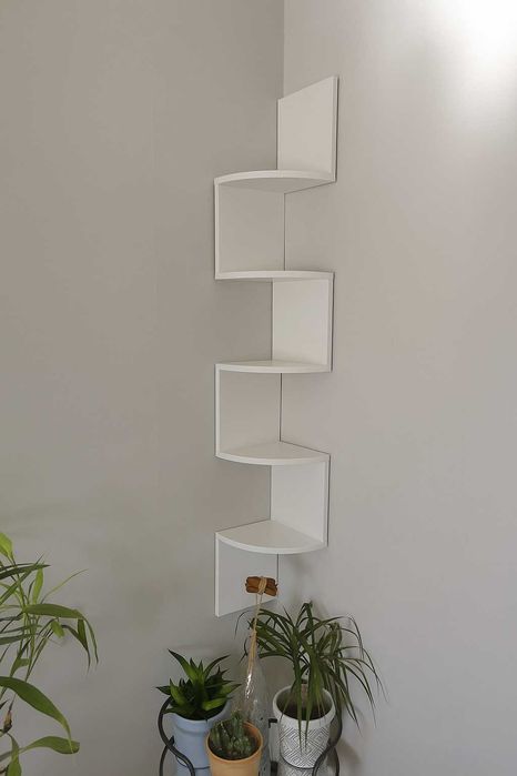 Loftowa narożna dekoracja ścienna biała kwietnik z 5 poziomami