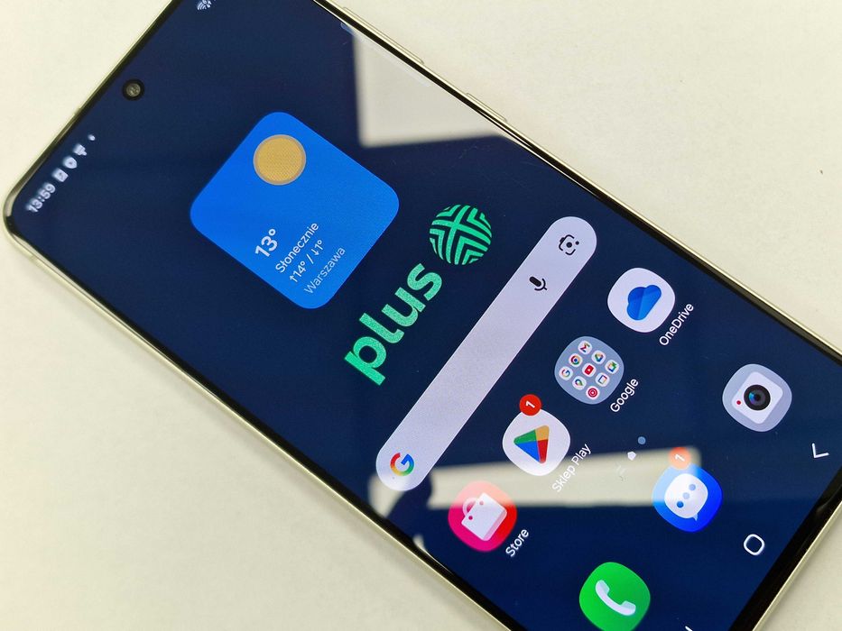 Samsung Galaxy S21 FE 5G/ 6GB/ 128GB/ Olive/ Grade A-/ + ładowarka
