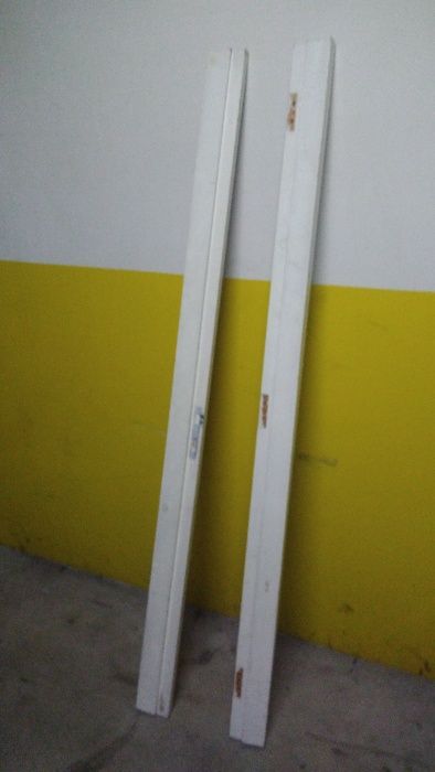 Aros laterais de porta em madeira