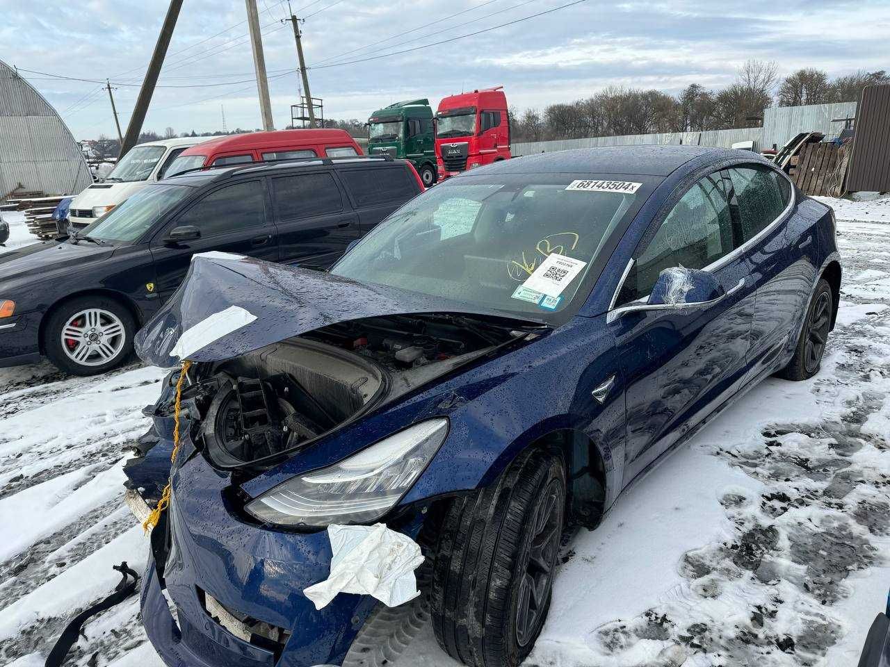 РОЗБІРКА Tesla Model 3 2018 крило бампер двері