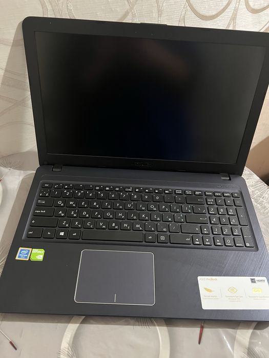Компютер ноутбук  Asus