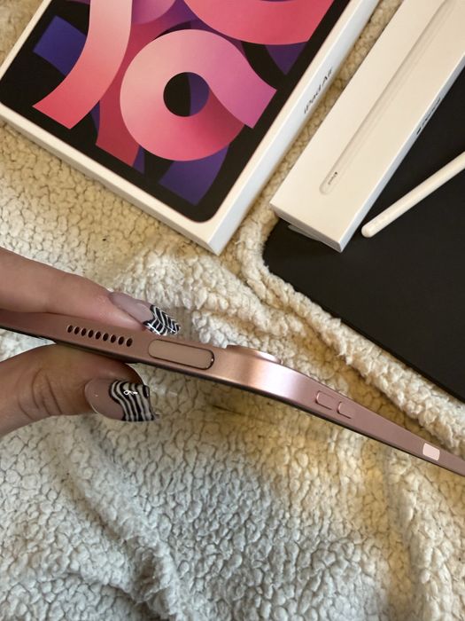 iPad Air 4 generacji (2020) rose gold 64 gb