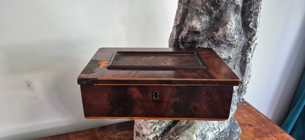 Przedwojenna szkatułka biedermeier, skrzynka secesja art deco antyk