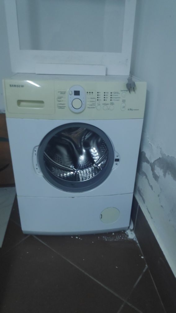Máquina de lavar roupa Samsung