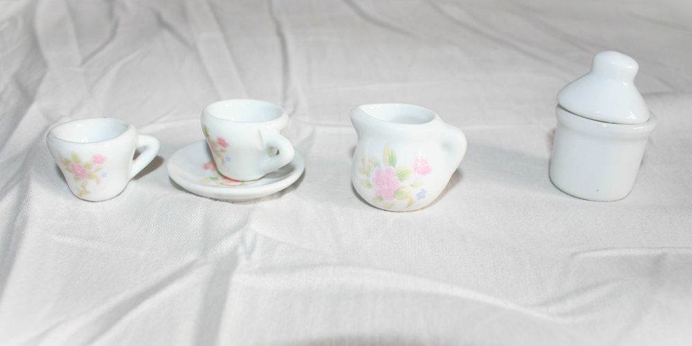 Mini porcelanowe naczynia