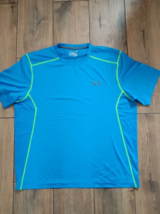 Футболка Under Armour.