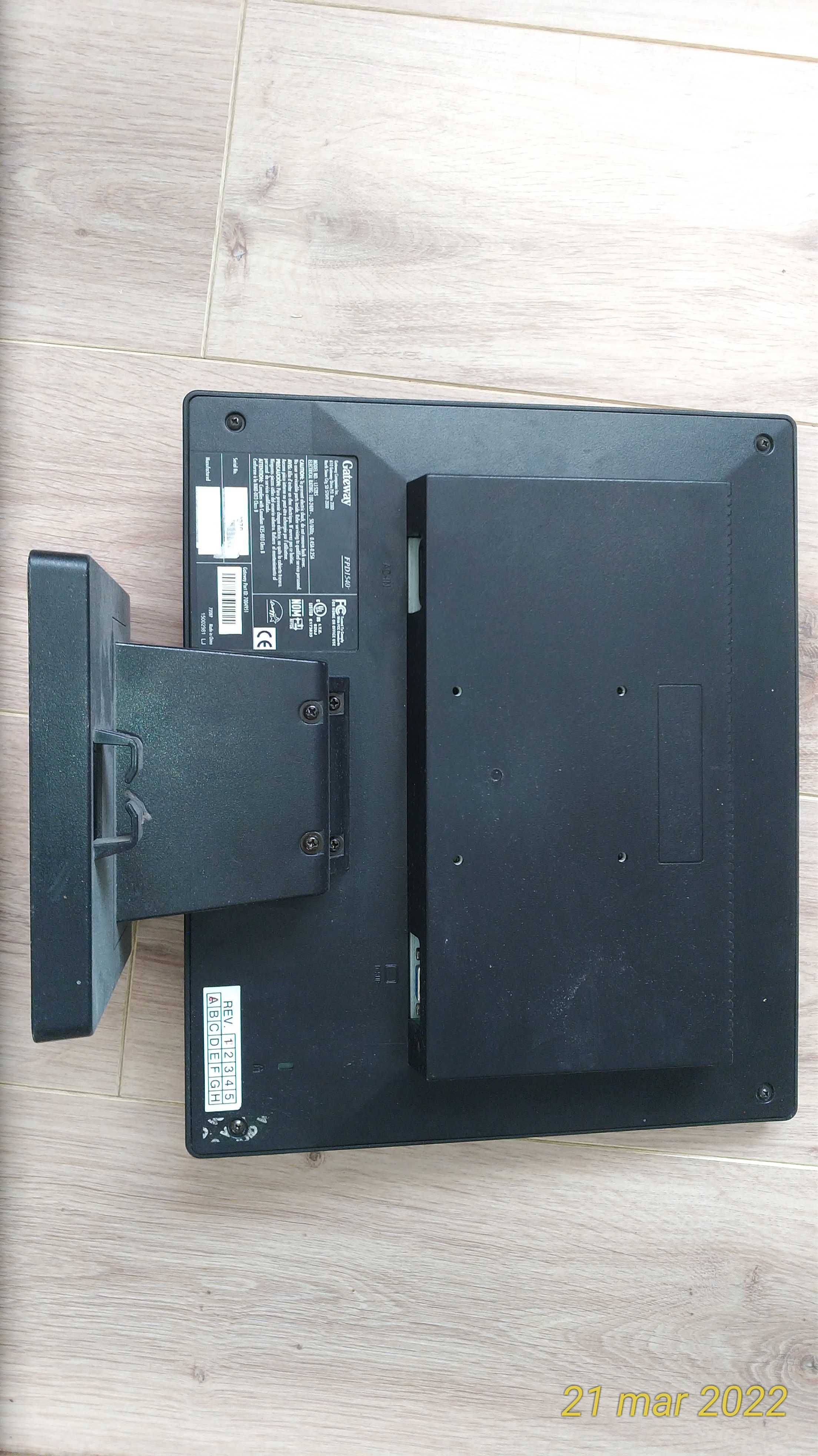 Monitor Gateway FPD1540