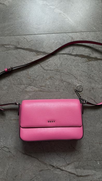 Сумка DKNY , в розовом цвете