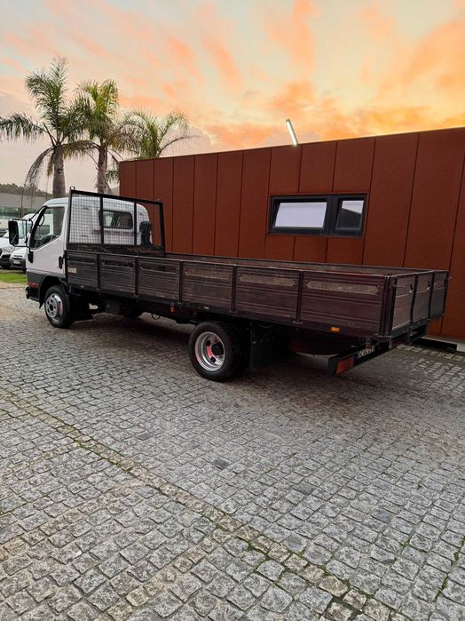 Carrinha Mitsubishi Canter 2.8 Turbo