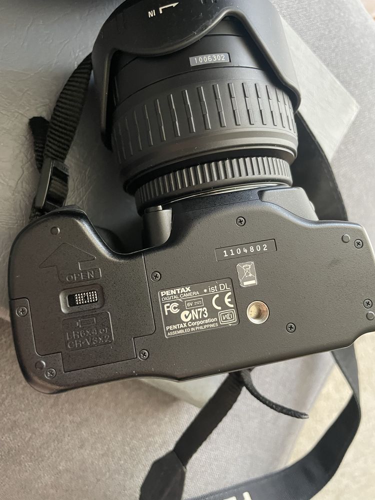 Pentax ist DL.  Polecam