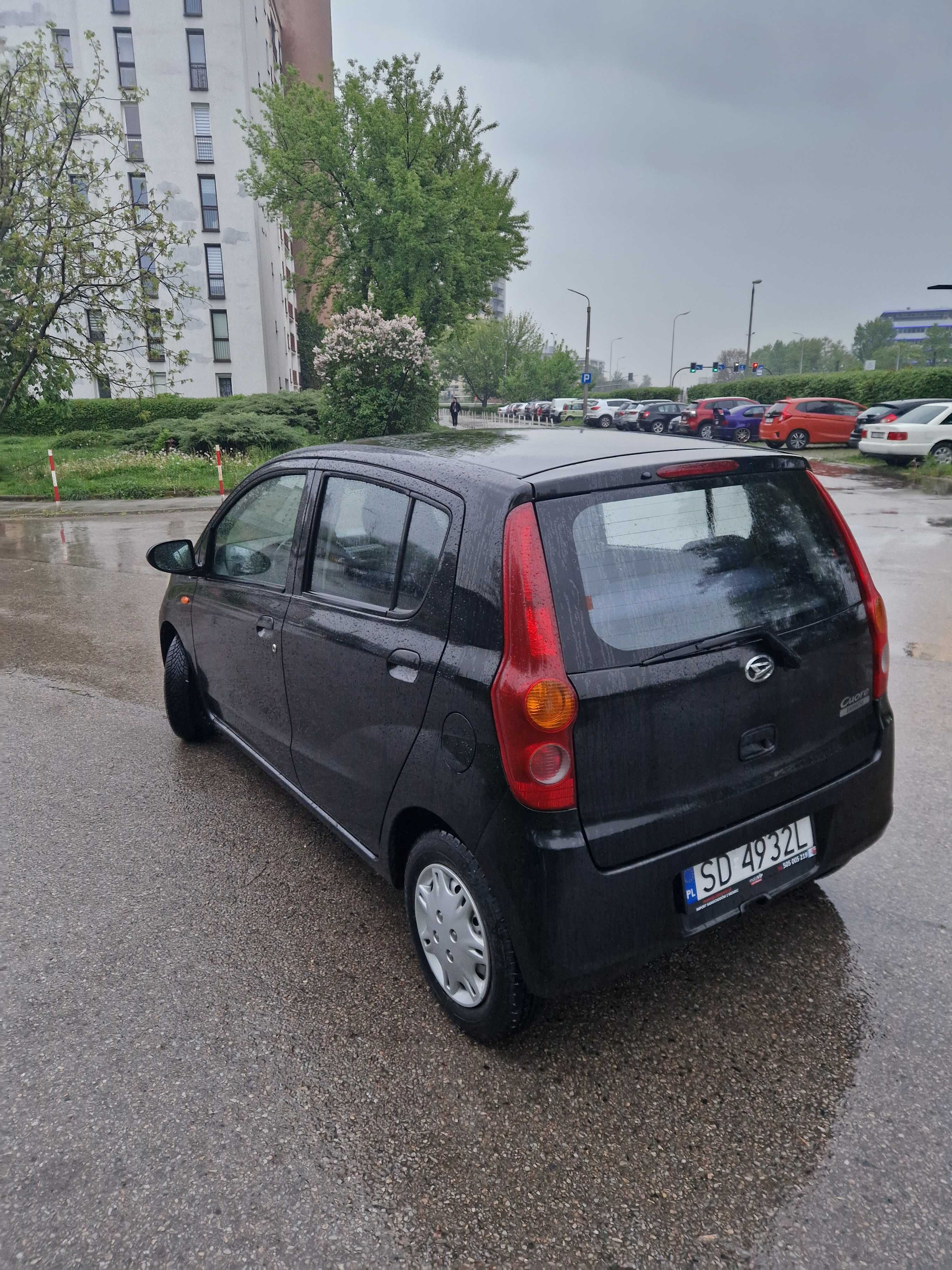 Daihatsu Cuore jak Toyota