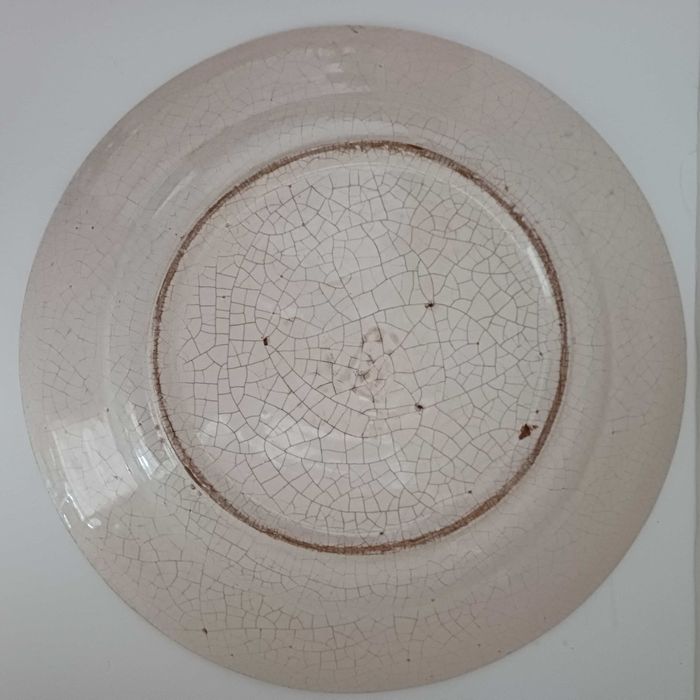 Prato de faiança com 33cm