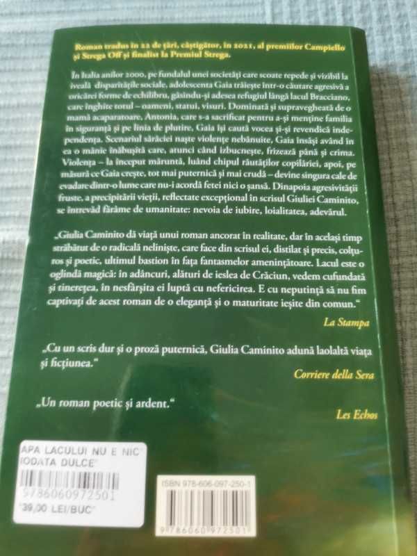 Livro em romeno - Apa lacului nu e niciodată dulce