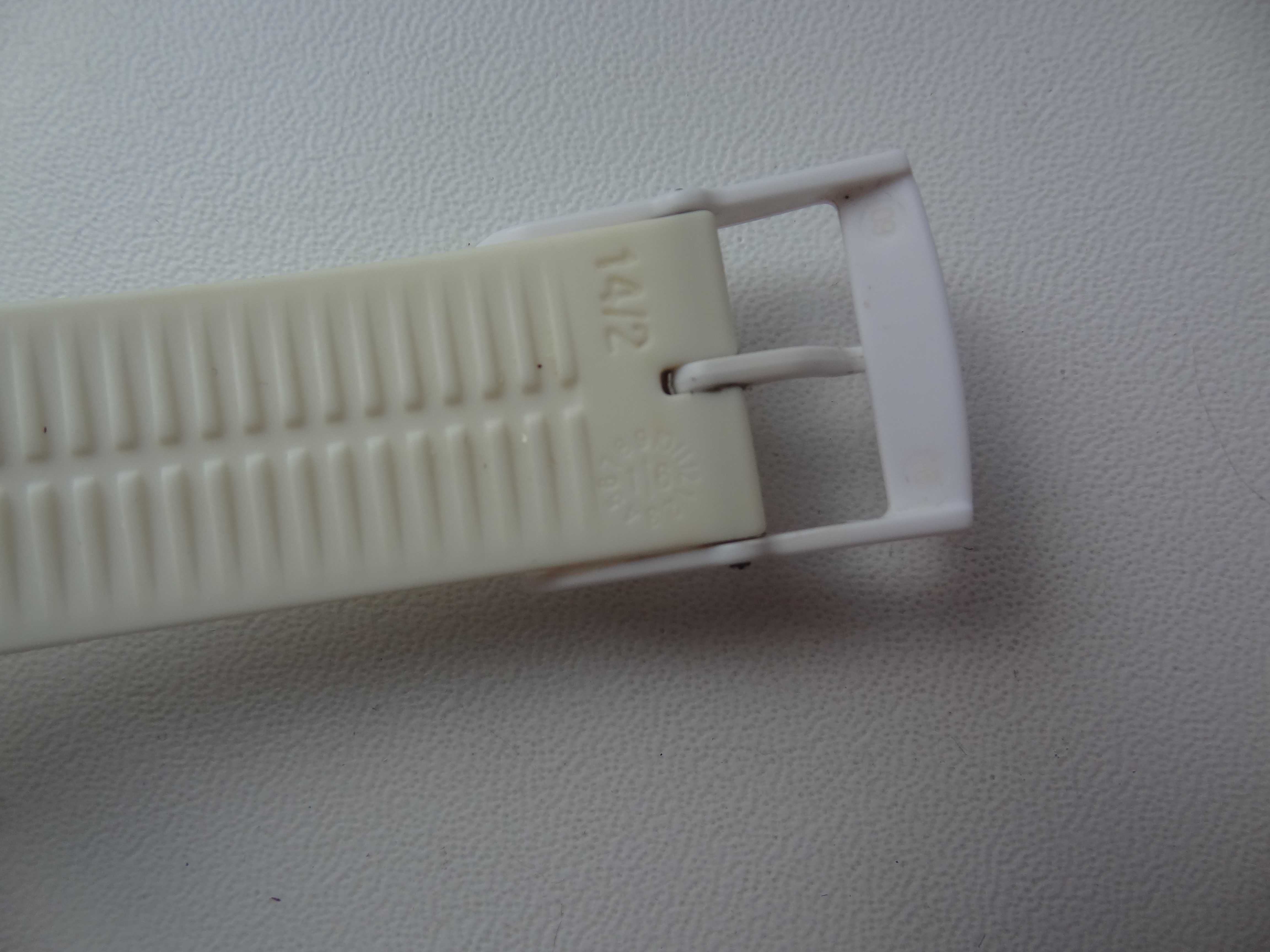 Часы годиник Swatch унисекс New Gent White Lacqued SUOW100