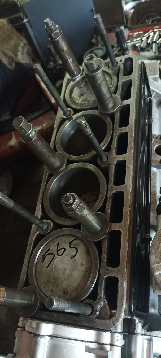 ЗМЗ 402  полностью откапитален