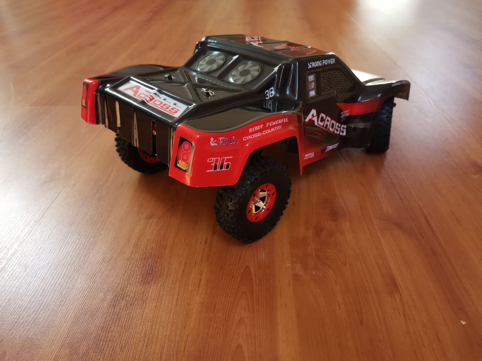 Carro telecomandado RC Wltoys 12423 Short Course 1:12