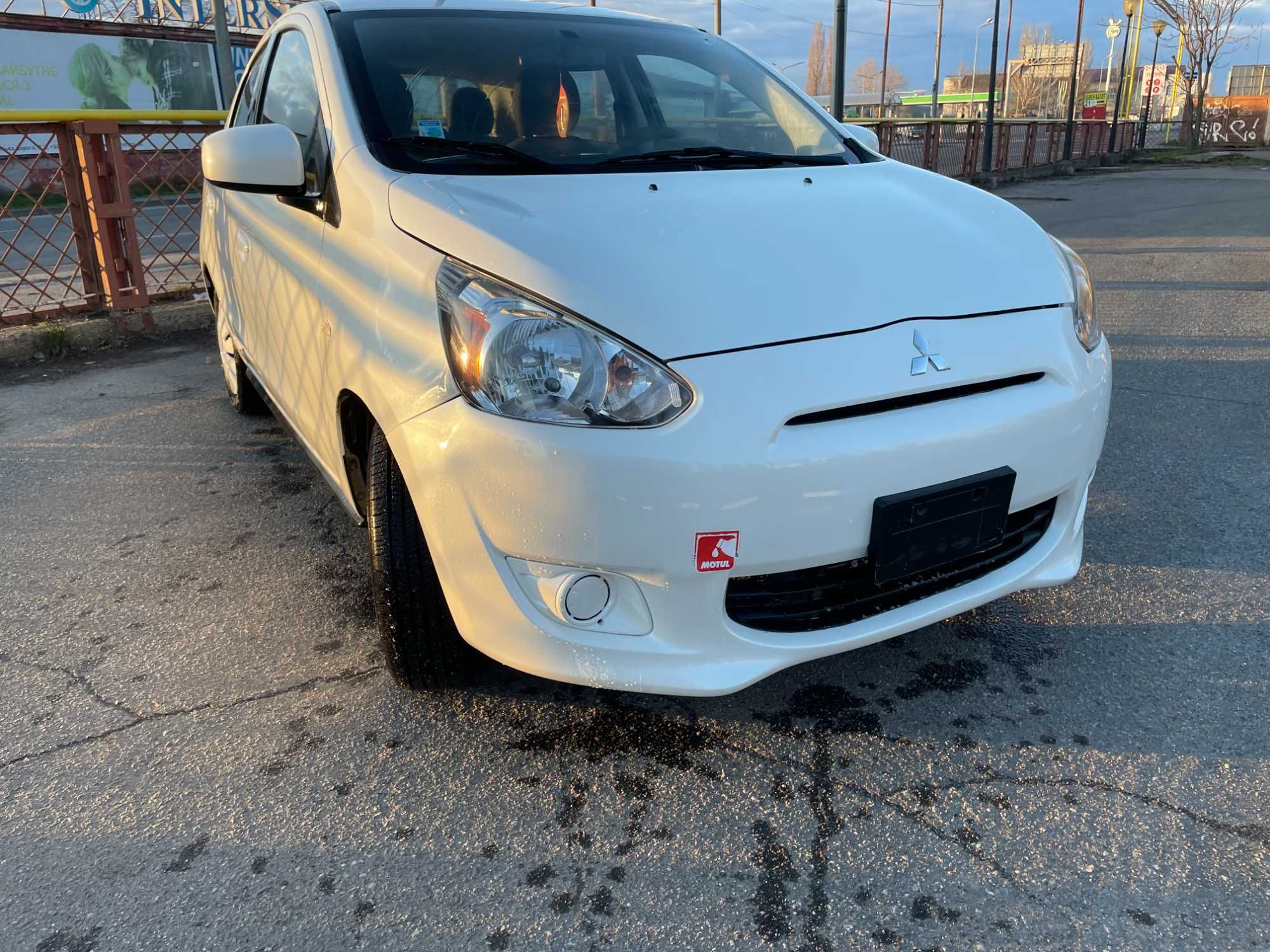 Mitsubishi Mirage 2015