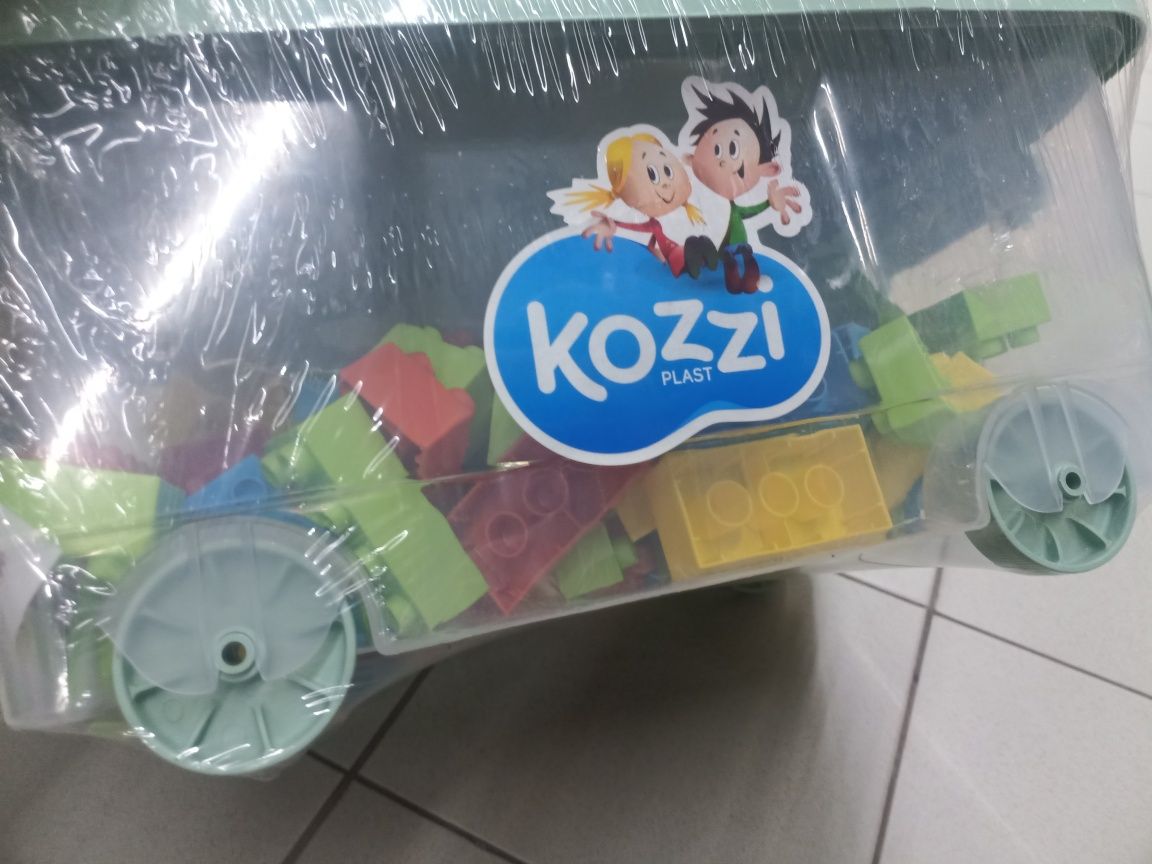 Mesas e estante Novo