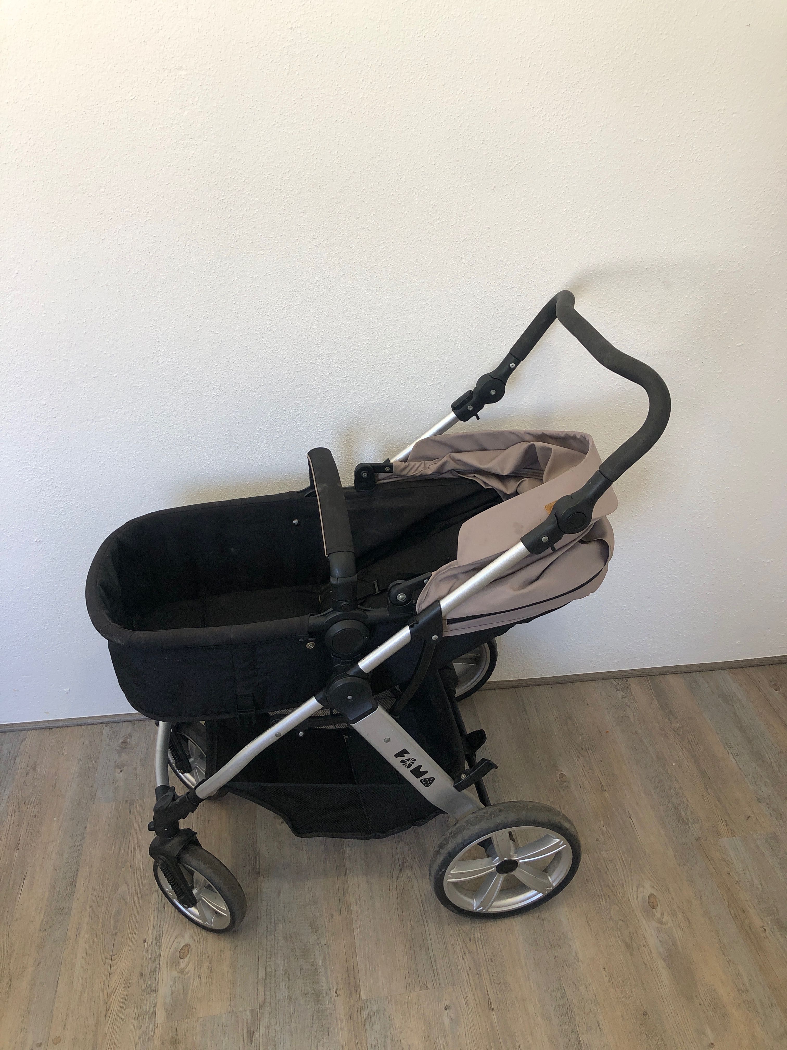 Carrinho de Bebés