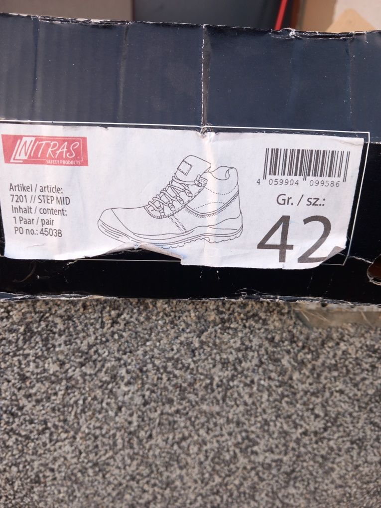 Buty robocze z kapami